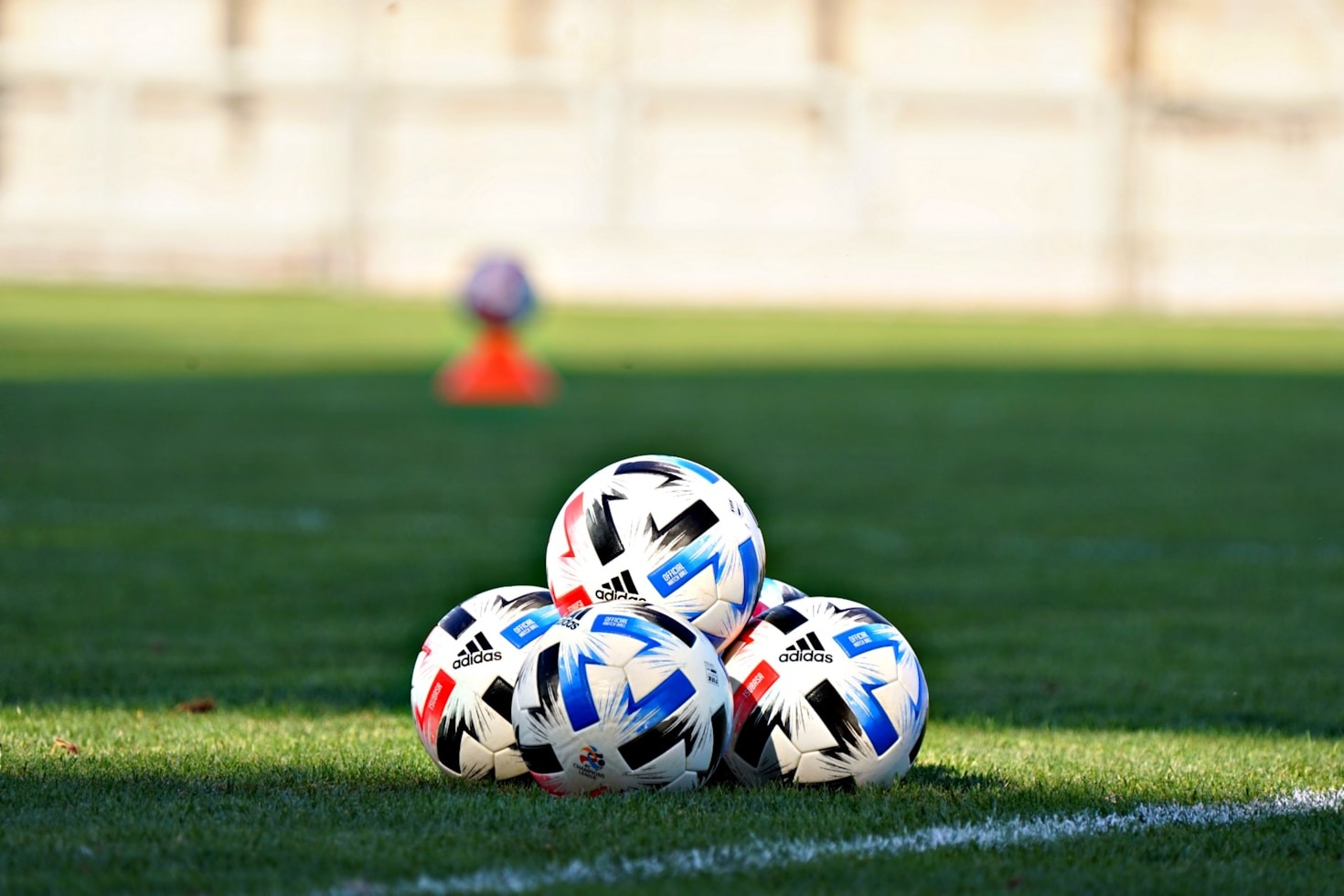 How Aspiring Footballers Can Achieve Their Dreams